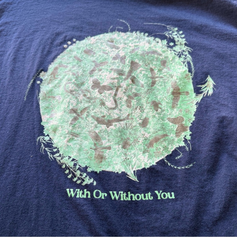 U2 Live at the Sphere, Exclusive Shirt - Picture 2 of 5